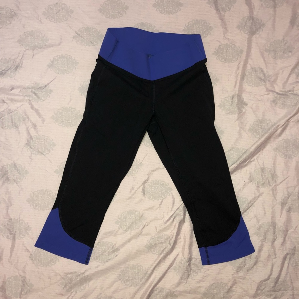 Lucy XS WORKOUT CROP LEGGINGS XSMALL